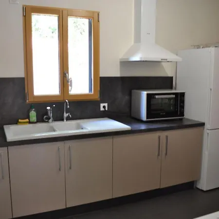 Vakantiehuis Puymoyen, 7 Pieces, 15 Personnes - Fr-1-653-118